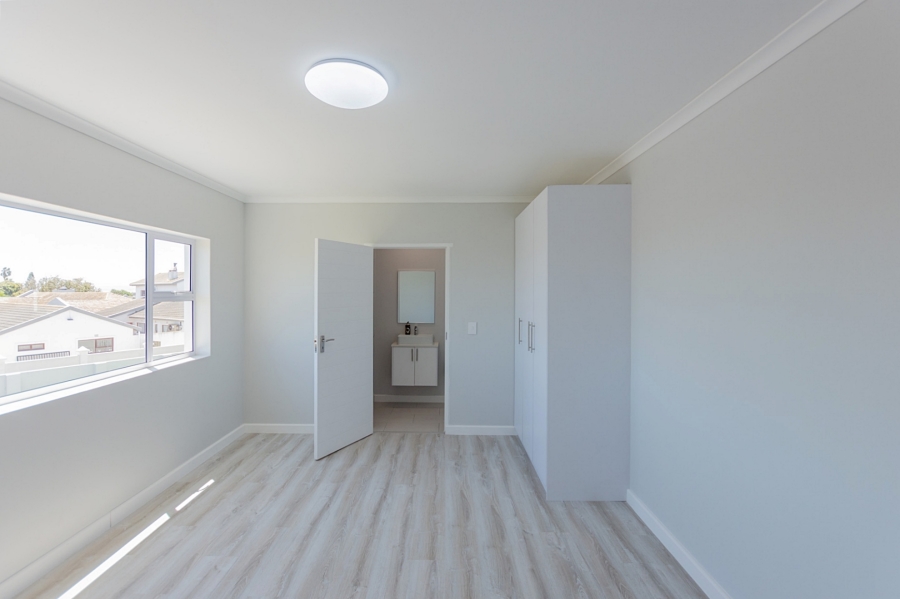 3 Bedroom Property for Sale in Country Club Western Cape